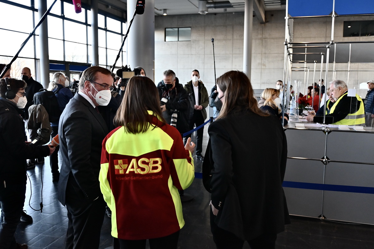 20230102 Pistorius Drehkreuz Messe 01.jpeg