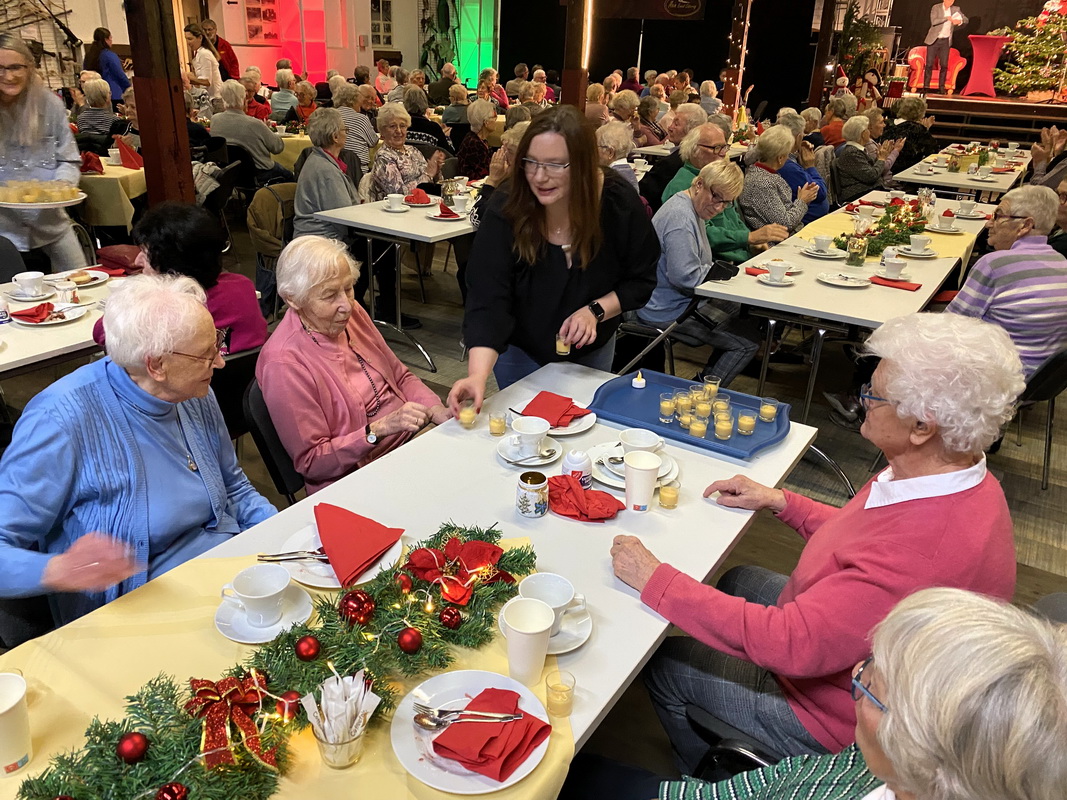 20251214 ASB-Seniorenweihnachtsfeier 24.jpg