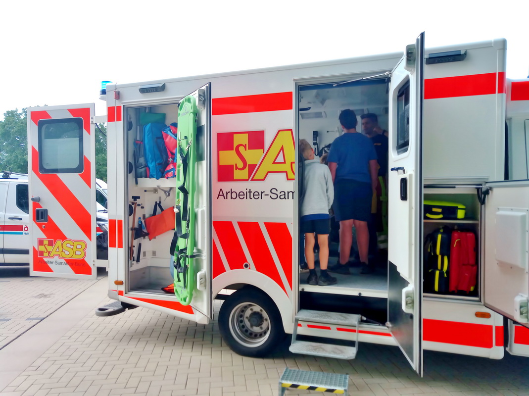 20240714 RTW bei Outdoorsporttagen 04.JPG