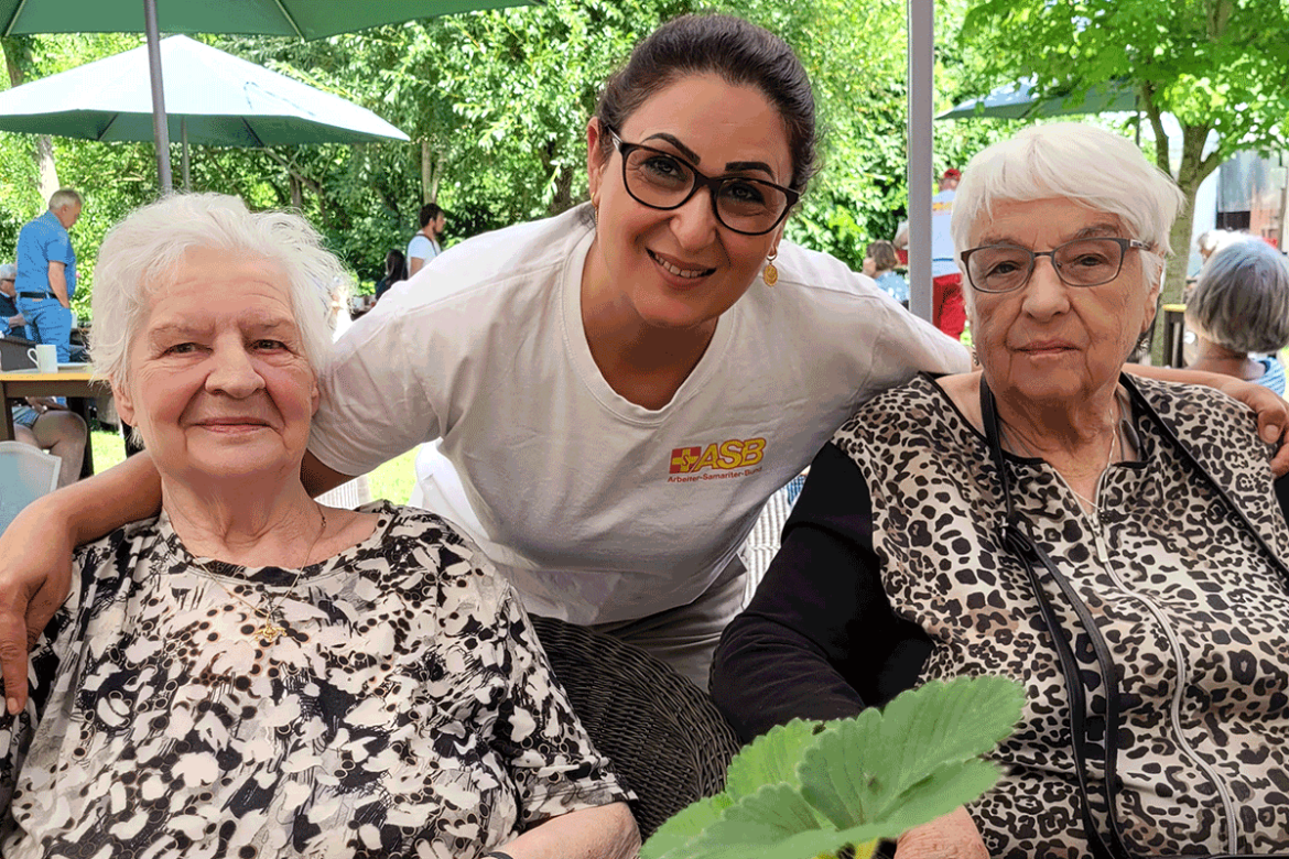 20250619-Erdbeercafe-Ihme-Roloven-02.png