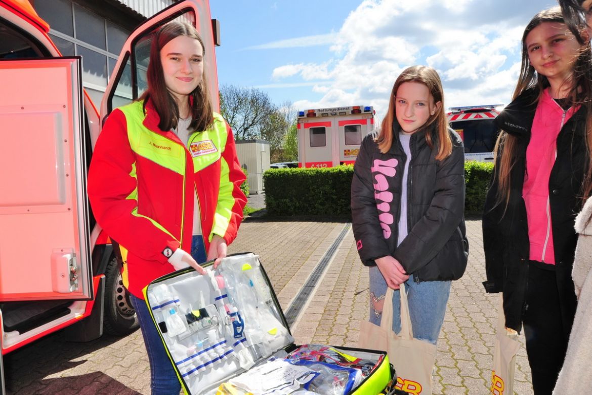 20230427 Zukunftstag beim ASB 05.JPG