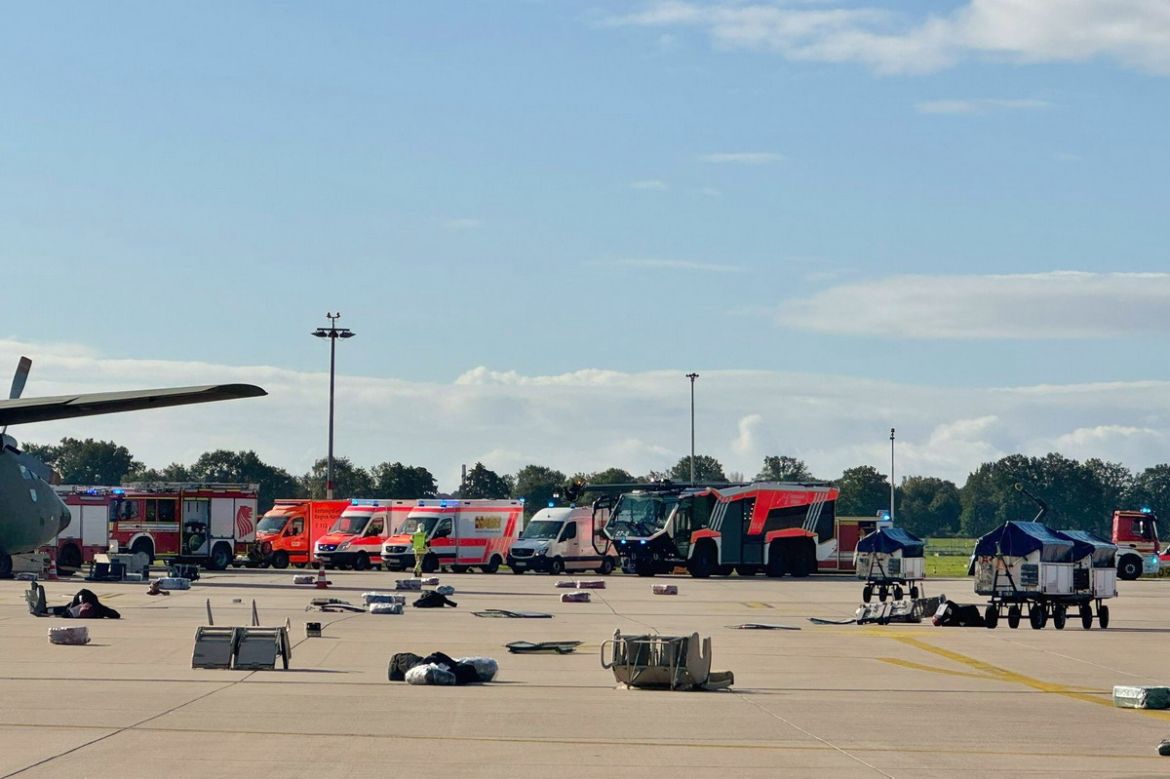 20250929 SEG bei Übung Flugplatz Hannover 08.JPG
