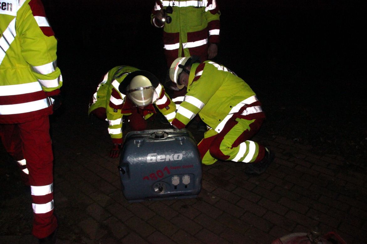 ASB unterstützt die Feuerwehr bei Einsatz auf der A2